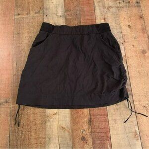 Columbia women's size medium Black skort skirt with under shorts with side ties